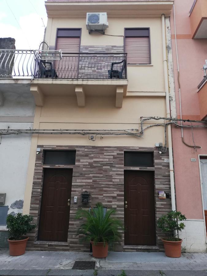Stella & Luna Apartamento Calatabiano Exterior foto